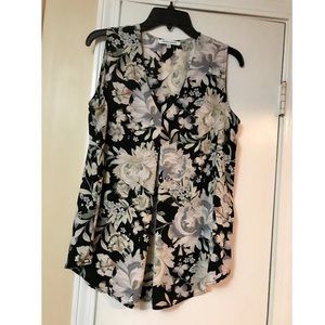 Rose & Olive black & white floral sleeveless top